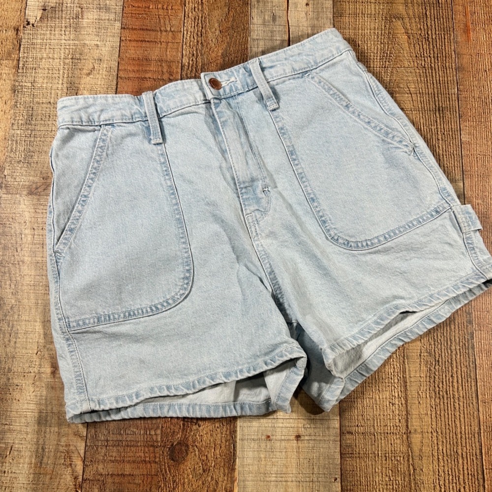 Universal Thread 8/29 Light Wash Denim Highest Rise Midi Carpenter Shorts